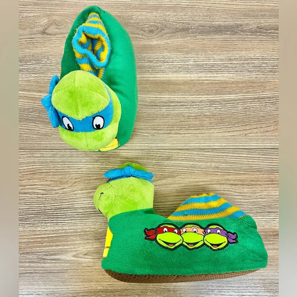 NWOT Teenage Mutant Ninja Turtles Toddler Kid's Slipper, Size 11/12 XL - Picture 1 of 8